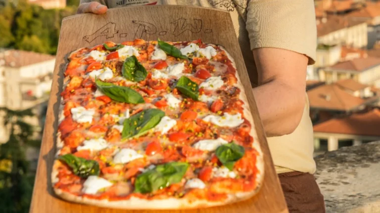 pizza alla fara autentiche bonta da degustare a casa propria ed911c74 92d4 11f0 be4a 52bc0314f690 1920 1080 768x432